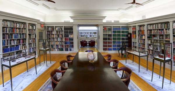 纽约图书馆钟表协会进行了重大扩建