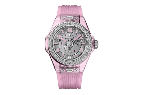 编辑们挑选了六款情人节手表，从极具主题到仅仅是粉红色
